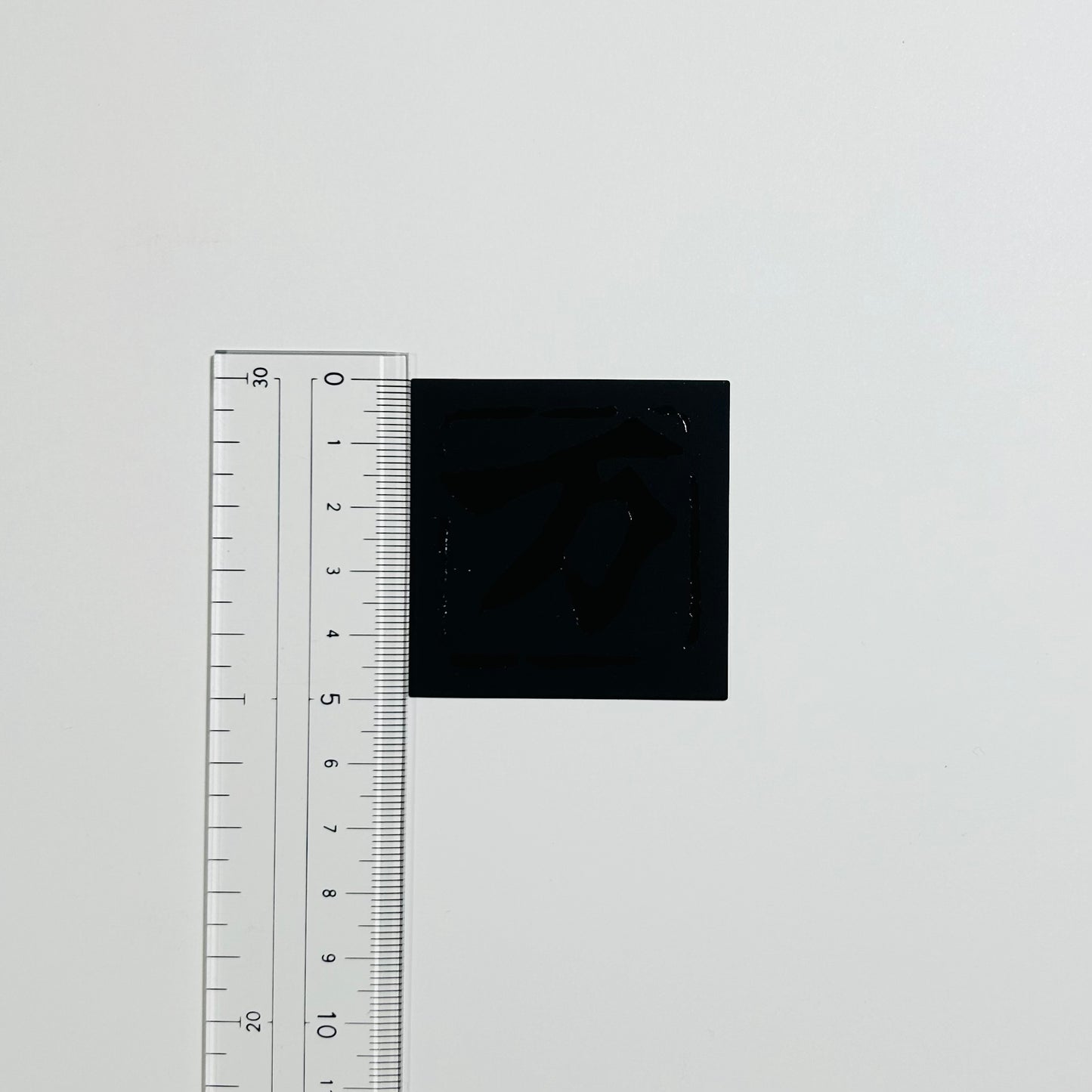万 Black【ステッカー】黒