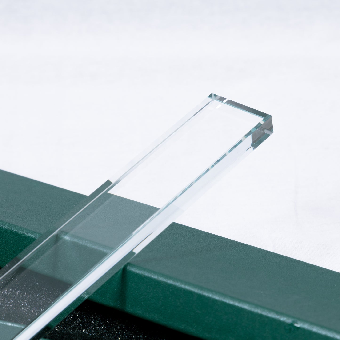 クリスタル文鎮